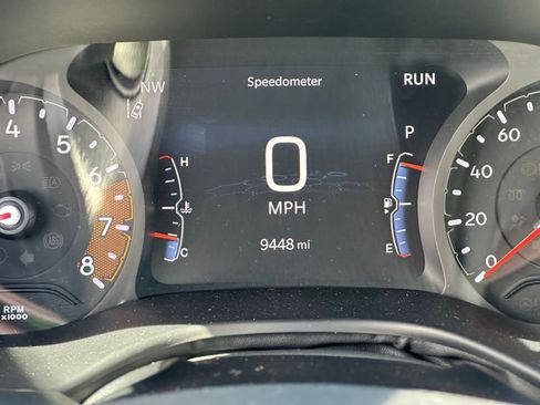 Used 2025 Jeep Compass Limited image 40