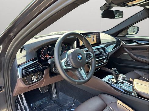 Used 2021 BMW M550i xDrive w/ Premium Package AWD/4WD image 6