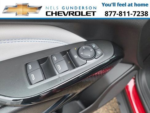 New 2026 Chevrolet Trax LT w/ Sunroof Package image 16