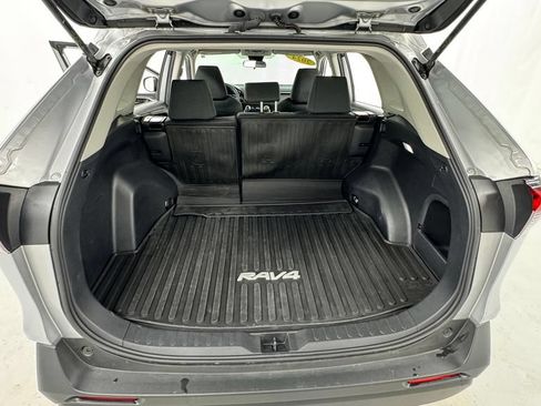 Used 2024 Toyota RAV4 LE AWD/4WD image 15