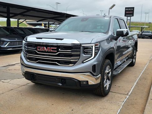 New 2026 GMC Sierra 1500 SLT w/ SLT Premium Plus Package image 8