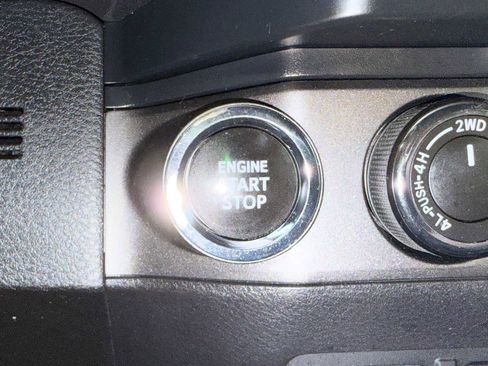 Used 2023 Toyota Tacoma TRD Sport AWD/4WD image 27