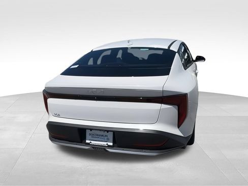 New 2026 Kia K4 FWD image 7