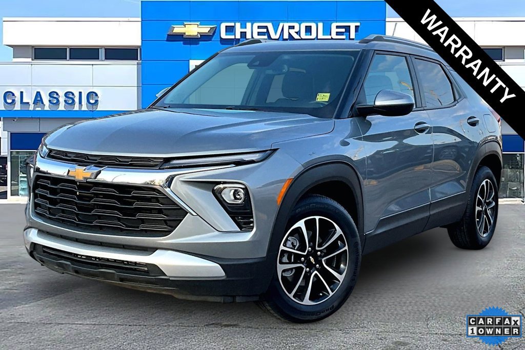 Used 2026 Chevrolet TrailBlazer LT w/ Convenience Package FWD image 2