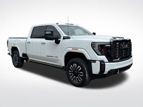Used 2024 GMC Sierra 3500 Denali Ultimate AWD/4WD image 9