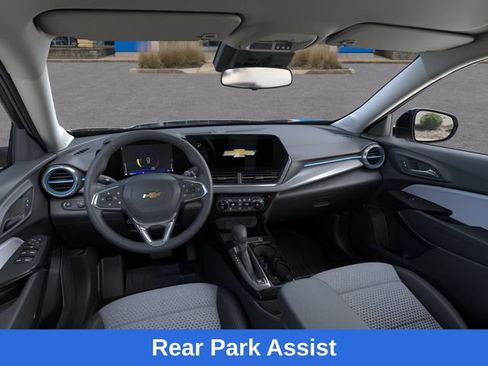 New 2026 Chevrolet Trax LT w/ Driver Confidence Package FWD image 16