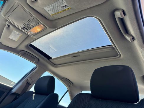 Used 2011 Toyota Camry SE w/ SE Extra-Value Pkg #1 image 8