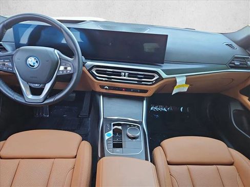 Used 2023 BMW i4 eDrive40 w/ Premium Package RWD image 25