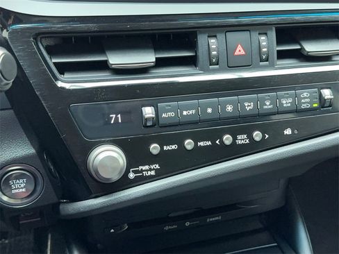 Used 2022 Lexus ES 350 image 27
