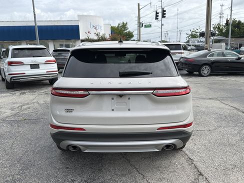 Certified 2023 Lincoln Corsair Reserve FWD image 4