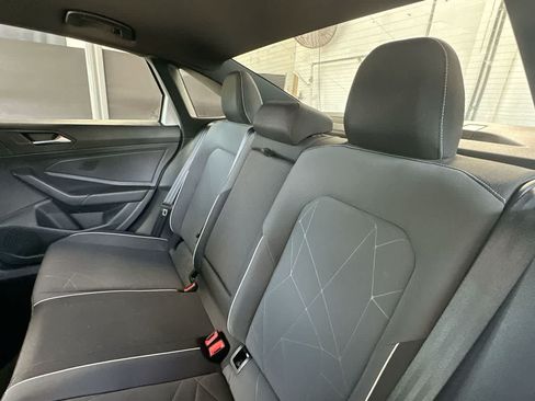 Used 2025 Volkswagen Jetta Sport FWD image 22