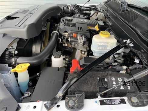 Used 2021 RAM 5500 Tradesman image 12