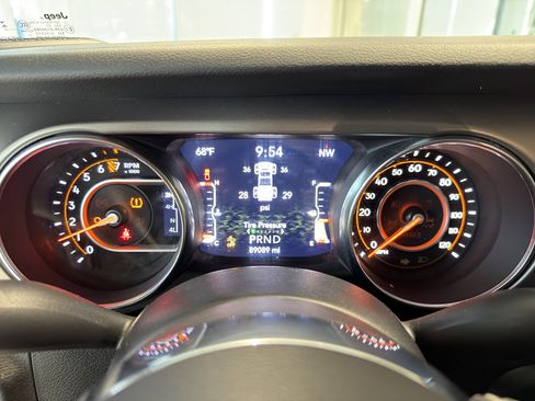 Used 2020 Jeep Gladiator Sport w/ Quick Order Package 24S image 12