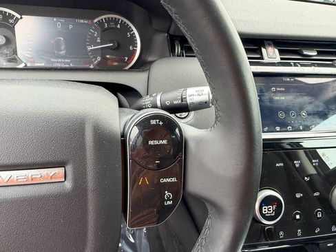 Used 2020 Land Rover Discovery Sport image 19