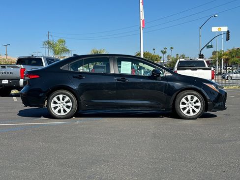 Used 2023 Toyota Corolla LE image 6