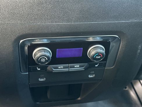 Used 2023 Chevrolet Tahoe Premier image 16