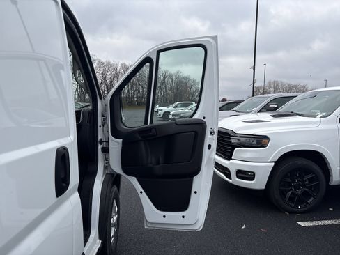 Used 2025 RAM ProMaster 2500 w/ Quick Order Package 22G SLT image 9