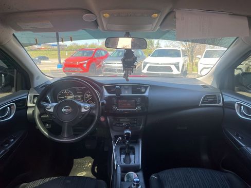Used 2018 Nissan Sentra SV image 5