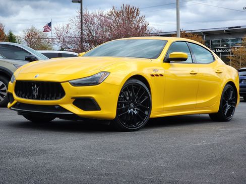 Used 2023 Maserati Ghibli Trofeo image 1