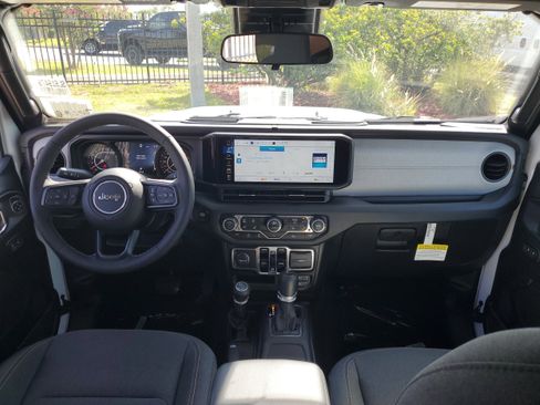 New 2025 Jeep Gladiator Sport image 11