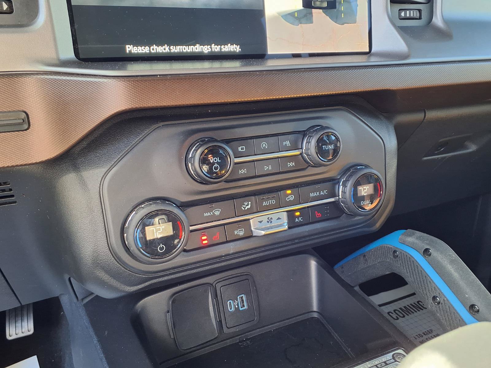 Used 2023 Ford Bronco Outer Banks AWD/4WD image 6
