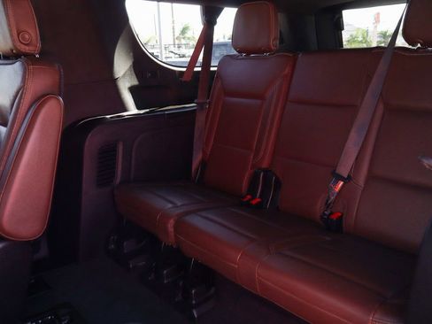 Used 2021 Chevrolet Suburban High Country w/ Premium Package image 47