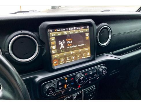 Used 2020 Jeep Gladiator Overland w/ Popular Equipment Package image 7