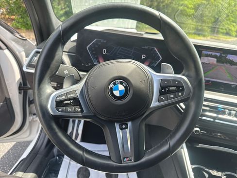 Used 2023 BMW 330i xDrive Sedan w/ M Sport Package AWD/4WD image 18