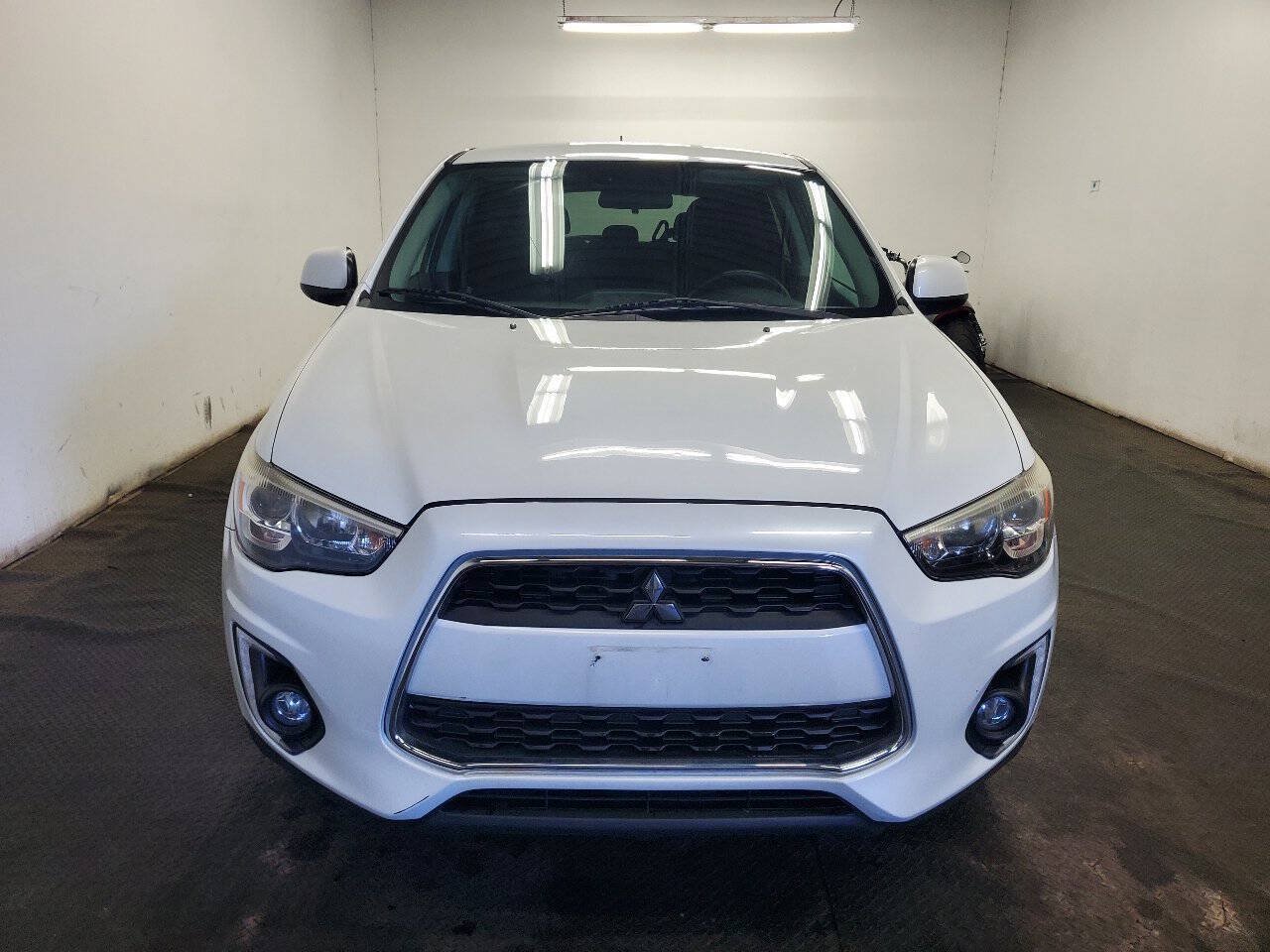 Used 2015 Mitsubishi Outlander Sport SE AWD/4WD image 2