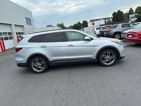Used 2017 Hyundai Santa Fe AWD w/ Cargo Package image 6