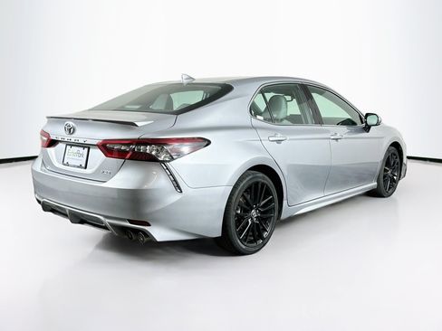 Used 2024 Toyota Camry XSE FWD image 9