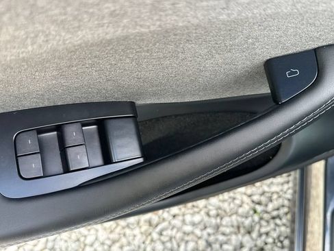 Used 2024 Tesla Model 3 Standard Range RWD image 24