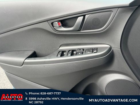 Used 2023 Hyundai Kona SEL AWD/4WD image 24