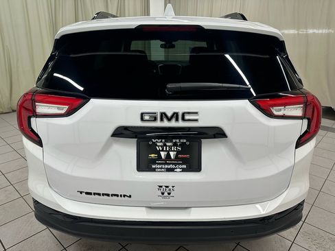 Certified 2023 GMC Terrain SLE w/ Driver Convenience Package image 6