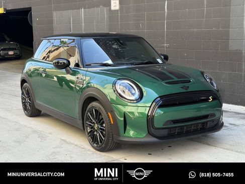 Used 2024 MINI Cooper SE FWD image 1
