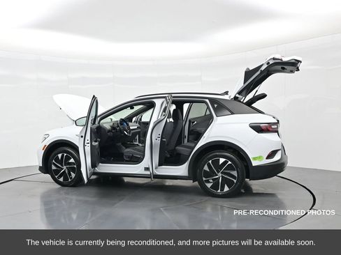 Used 2022 Volkswagen ID.4 Pro image 45