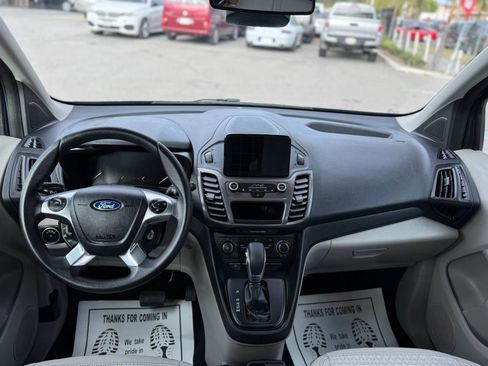 Used 2020 Ford Transit Connect XLT FWD image 19