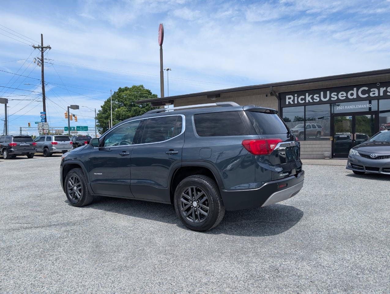 Used 2019 GMC Acadia SLT FWD image 9