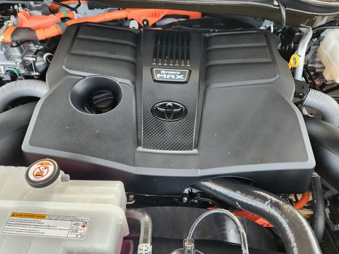 Used 2025 Toyota Tundra 1794 Edition AWD/4WD image 32