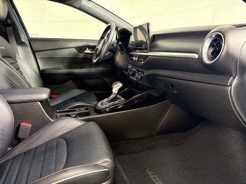 Used 2023 Kia Forte GT-Line w/ GT-Line Premium Package image 14