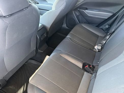 Used 2024 Subaru Crosstrek 2.0i image 6