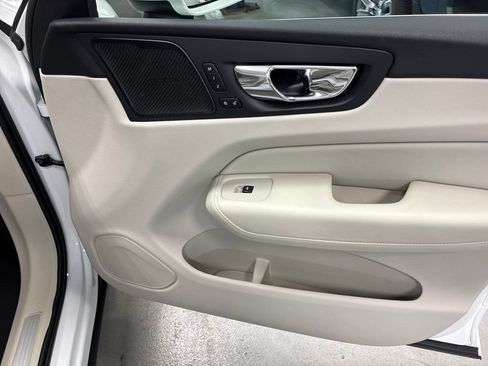 Used 2019 Volvo XC60 T6 Inscription AWD/4WD image 9