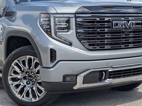 New 2026 GMC Sierra 1500 Denali Ultimate AWD/4WD image 9
