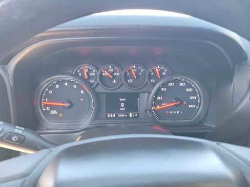 Used 2024 Chevrolet Silverado 2500 Custom w/ Custom Convenience Package image 18