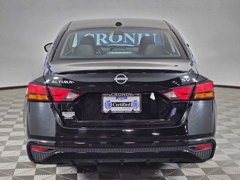 Used 2024 Nissan Altima 2.5 SV image 4