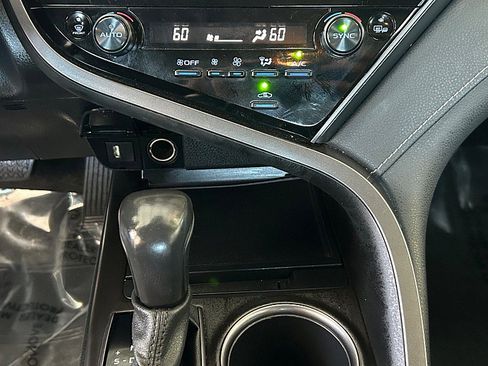 Used 2023 Toyota Camry SE FWD image 22