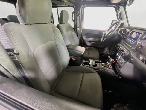 Used 2023 Jeep Gladiator Sport AWD/4WD image 25
