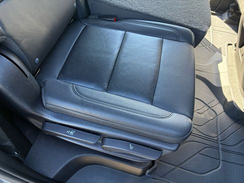 Used 2023 Chevrolet Tahoe LT w/ Luxury Package image 66