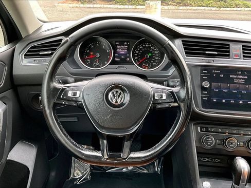 Used 2018 Volkswagen Tiguan SE w/ Panoramic Sunroof Package AWD/4WD image 20