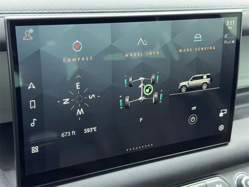 Used 2022 Land Rover Defender 110 SE image 26